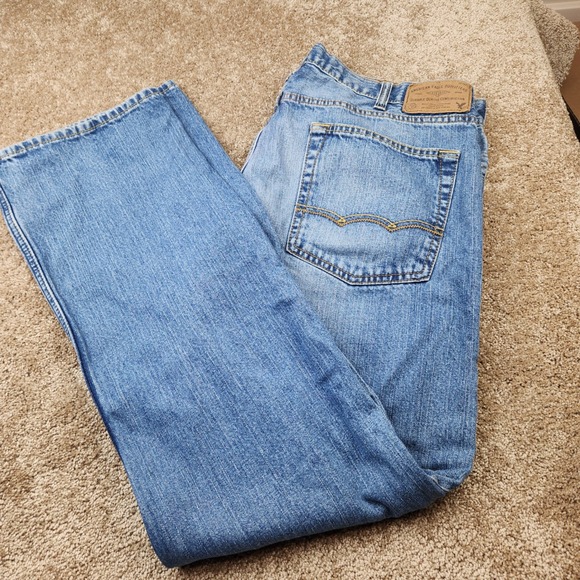 American Eagle Outfitters Other - American Eagle Outfitters Mens Original Straight Blue Jeans 38x32 Medium Wash